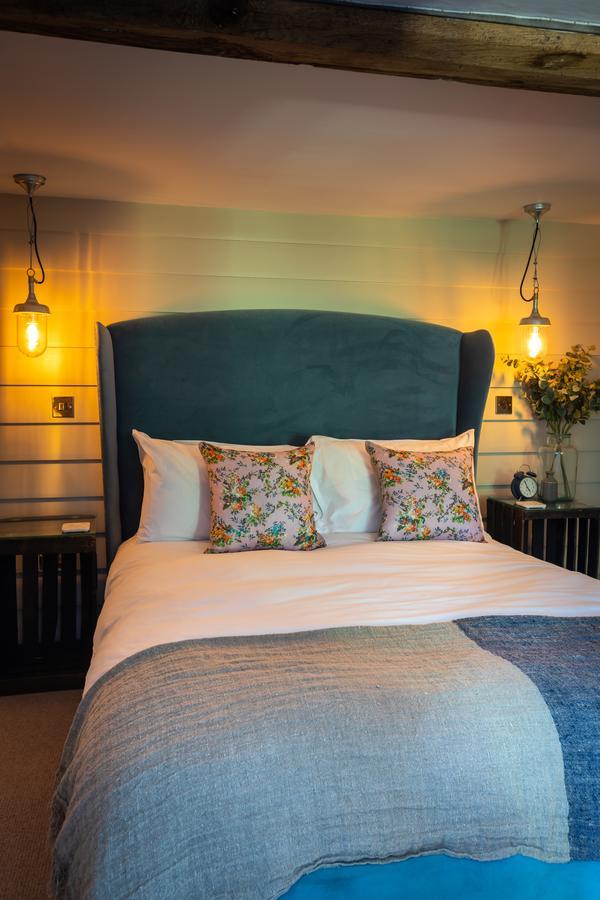 The Frogmill Hotel Shipton  Rum bild
